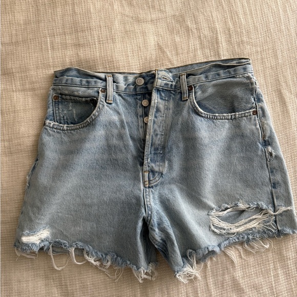 Agolde Riley Short in Groove - Picture 3 of 6